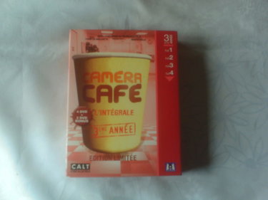 Couverture de Caméra Café : L'Intégrale 3e année - Coffret 6 DVD