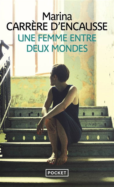 Une femme entre deux mondes