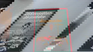 200 recettes de cuisine japonaise familiales et de tradition.