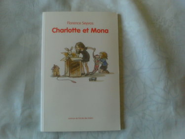 Couverture de CHARLOTTE ET MONA
