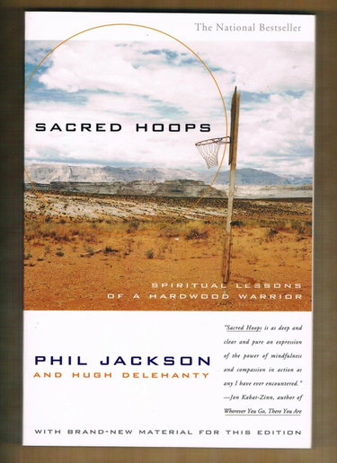 Couverture de Sacred Hoops: Spiritual Lessons of a Hardwood Warrior par Phil Jackson