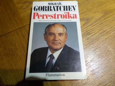 Couverture de Perestroïka : vues neuves sur notre pays et le monde