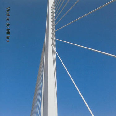 Couverture de Viaduc de Millau par Norman Foster