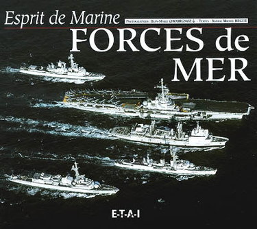 Couverture de Esprit de marine. Vol. 1. Forces de mer