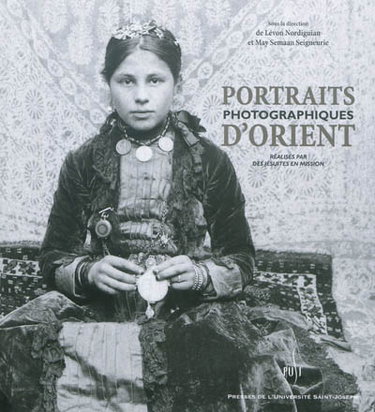 Couverture de Portraits photographiques d'Orient