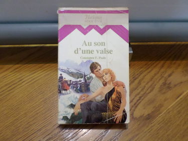 Au son d'une valse : Collection : Hors série