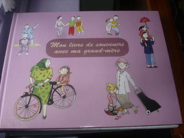 MON LIVRE DE SOUVENIRS AVEC MA GRAND-MERE
