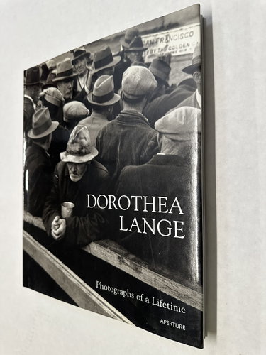 Couverture de Dorothea Lange: Photographs of a Lifetime