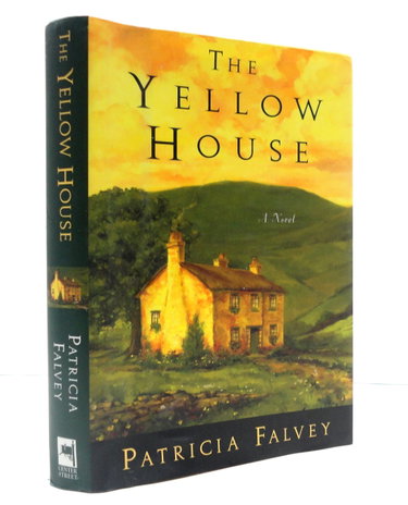 Couverture de The Yellow House: A Novel