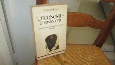 Couverture de L'économie à bras-le-corps