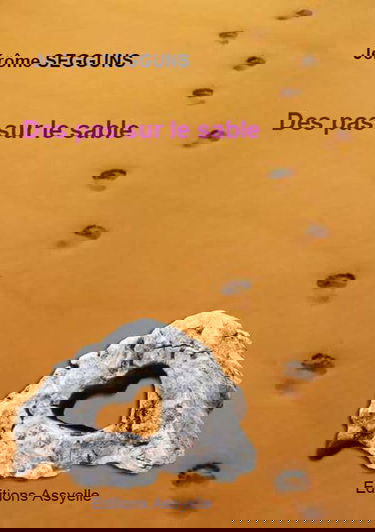 Des pas sur le sable