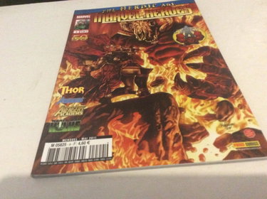 Couverture de Marvel heroes 04