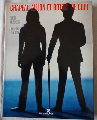 Chapeau Melon Et Bottes De Cuir