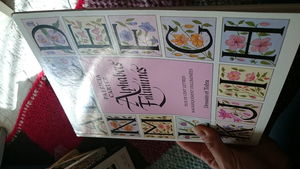 Alphabets enluminés