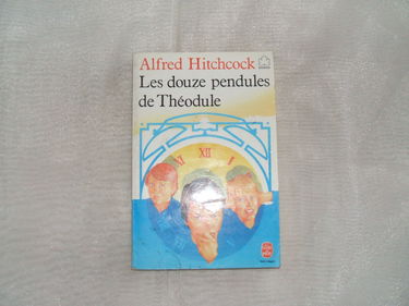 Les Douze pendules de Théodule