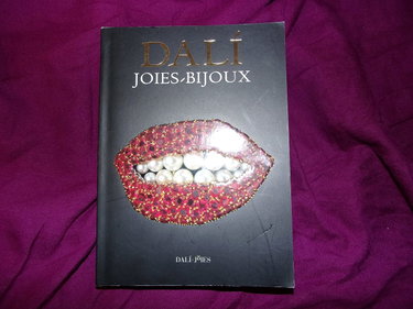 Couverture de Dali Jewels: The Collection Of The Gala-salvador Dali Foundation