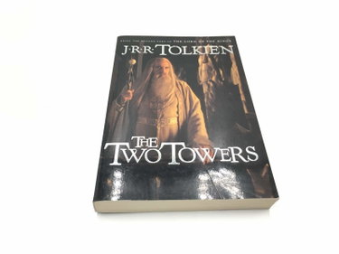 Couverture de The Two Towers: Being the Second Part of the Lord of the Rings