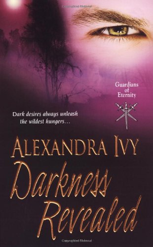 Couverture de Darkness Revealed par Alexandra Ivy
