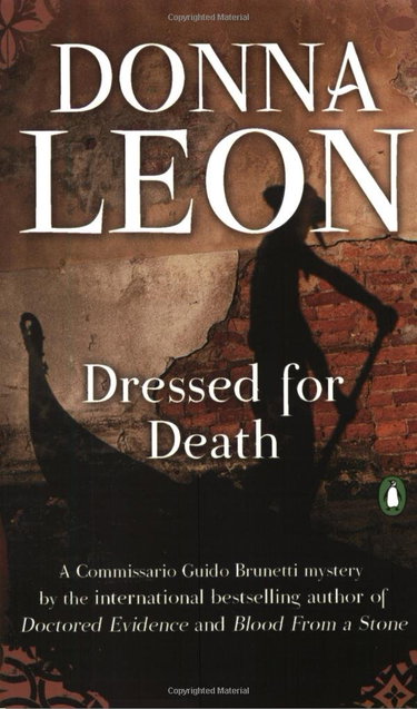 Couverture de Dressed for Death par Donna Leon