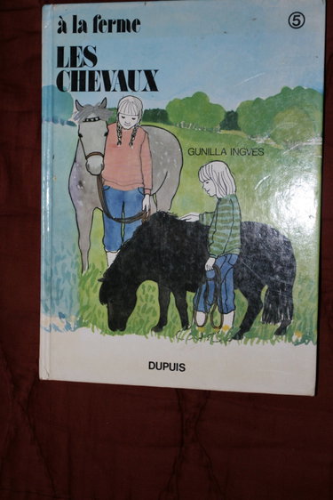 Couverture de à la ferme les chevaux