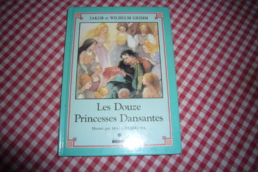 ***12 princesses dansantes***