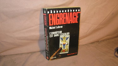 Couverture de L'Envoûteur est dans l'escalier