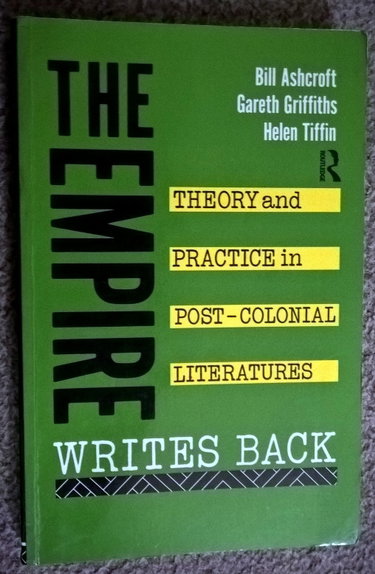 Couverture de The Empire Writes Back