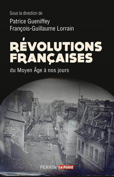 Couverture de Révolutions françaises : du Moyen Age à nos jours