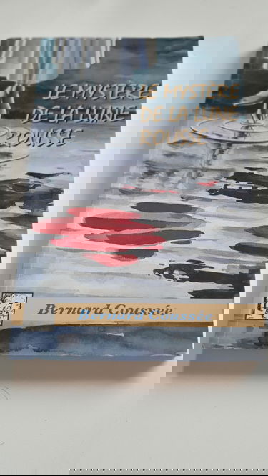 Le mystère de la lune rousse : essai de mythologie populaire