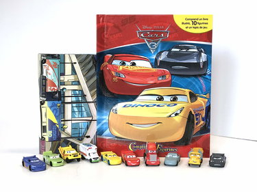 Disney/Pixar Cars 3 Comptines et Figurines - Livre illustré, 10 Figurines, Tapis de Jeu