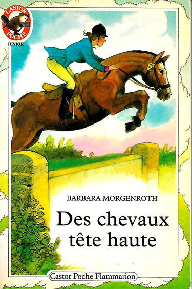 Des Chevaux tête haute