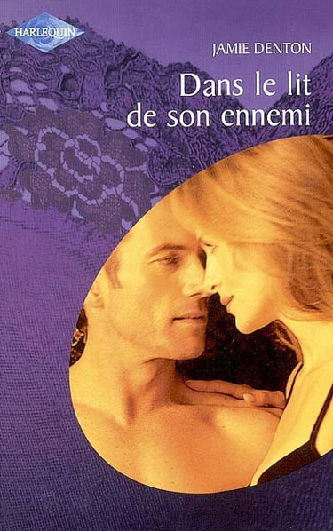 Couverture de Dans le lit de son ennemi