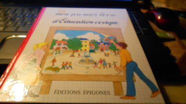 Mon premier livre d'éducation civique