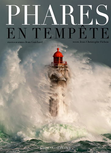 Phares en tempête