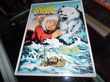 Couverture de Ayak le loup blanc