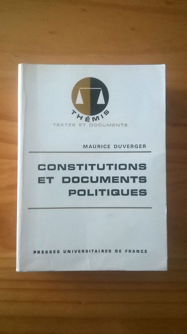 Constitutions et documents politiques