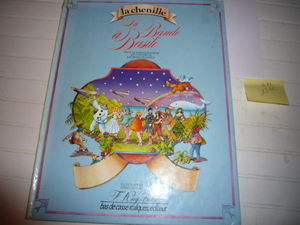 La chenille, la bande a basile