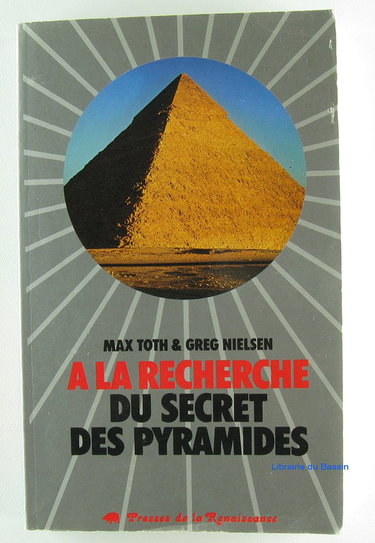 Couverture de À la recherche du secret des pyramides