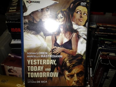 Couverture de Yesterday Today & Tomorrow [Import USA Zone 1]