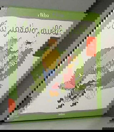 Pikou joue au jardin public