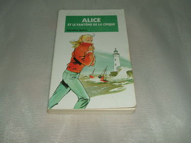 Alice Et Le Fantome De La Crique