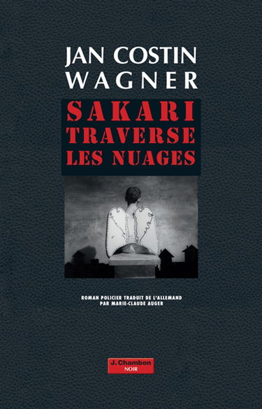 Sakari traverse les nuages