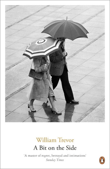 Couverture de A Bit on the Side par William Trevor