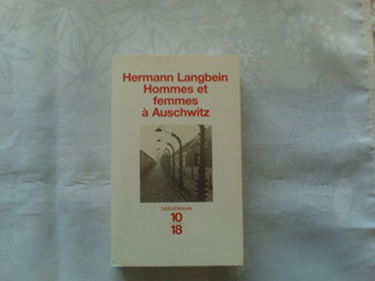 Hommes et femmes à Auschwitz