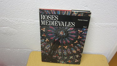 Couverture de Roses médiévales par Painton Cowen