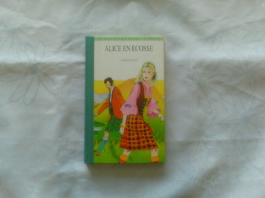Couverture de ALICE EN ECOSSE