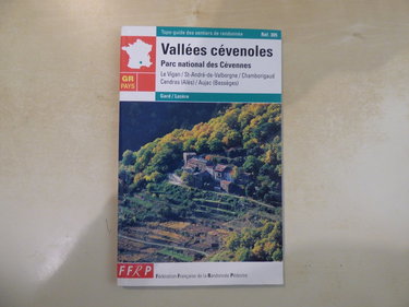 Couverture de Les vallées cévenoles : Gard, Lozère par Guide FFRP
