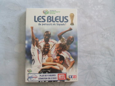 Couverture de Les Bleus : un parcours de légende - Edition 2 DVD