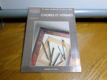 CADRES ET VITRINES AE