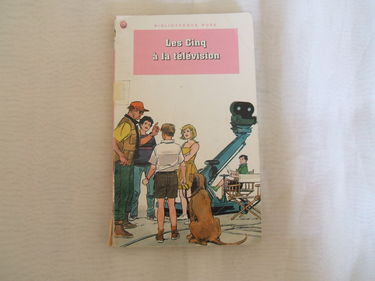 Les Cinq à la télévision: Une nouvelle aventure des personnages créés par Enid Blyton